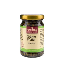 Grüner Pfeffer im Aufguss
